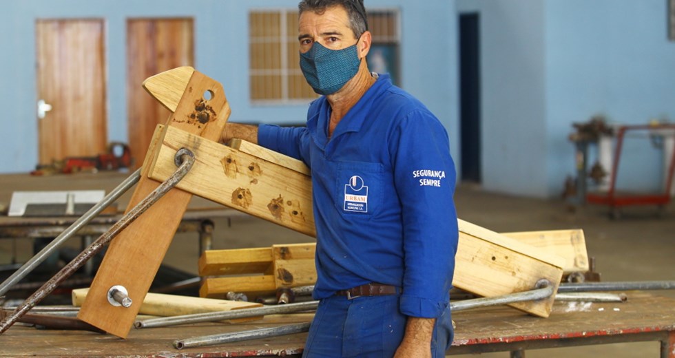 Carpintaria e serralheria da SMC. Foto Claudio Vieira/PMSJC 06-05-2021