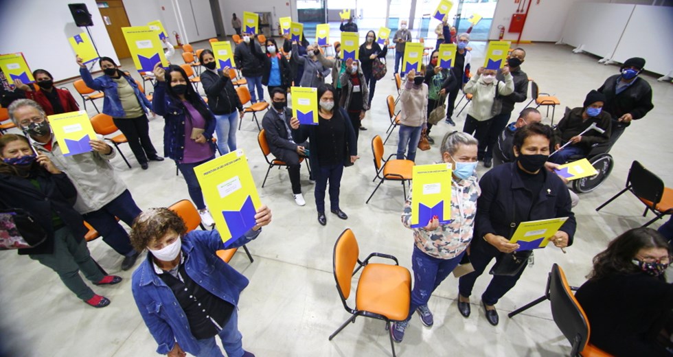 Cerimônia de regularização de imóveis e loteamentos. Foto: Claudio Vieira/PMSJC 20-07-2021