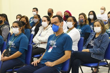 Homenagem aos funcionários da Casa do Idoso Centro que vacinaram a população contra a covid-19. Foto: Claudio Vieira/PMSJC 25-10-2021 