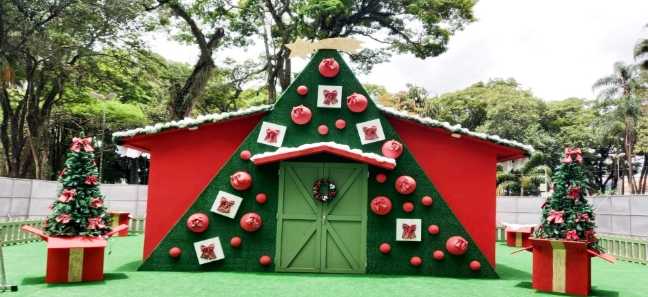 Casa do Papai Noel vai receber as crianças na Praça Afonso Pena