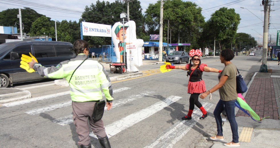 Operação Pedestre na Avenida Cassiopéia no Jardim Satélite. Foto: Claudio Vieira/PMSJC 16-05-2022