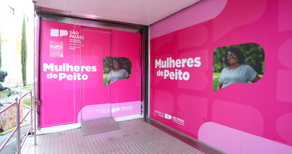 Carretas de ​Mamografia e ​Empreendedorismo do movimento SP Por Todas - Secretaria Estadual de Políticas para a Mulher