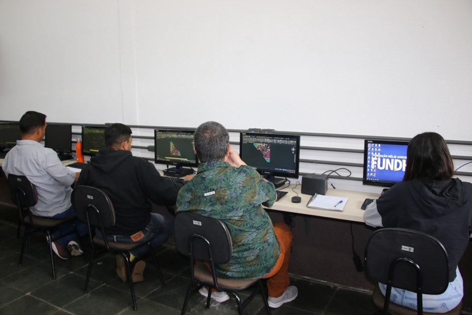 Curso programa Portas Abertas - Noções Básicas de CAD para Construção Civil
