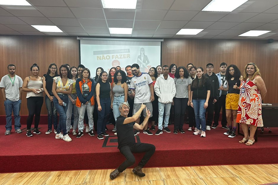 Jovens que concluírem os cursos com 100% de frequência receberão uma contrapartida financeira de R$ 400