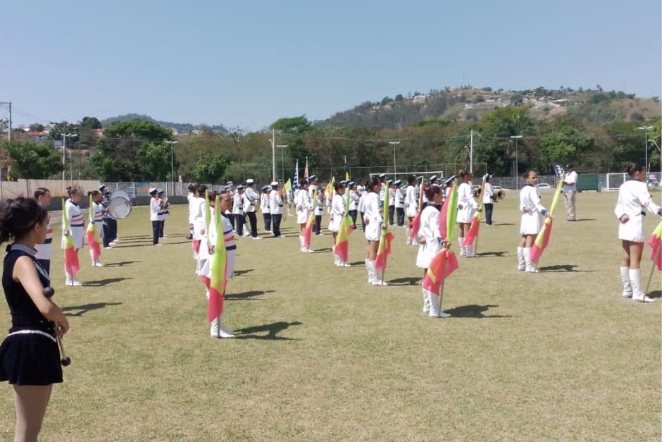 Banda e corpo coreográfico fizeram bonito em Amparo