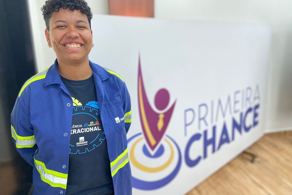 Larissa participou do programa e já faz estágio numa empresa