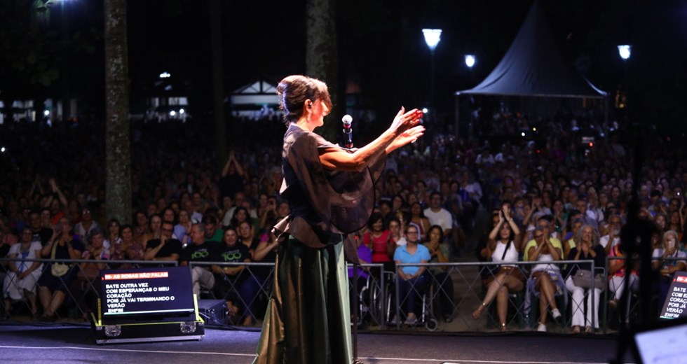 100 anos Vicentina Aranha - Show da Zizi Possi. Foto: Claudio Vieira/PMSJC 27-04-2024