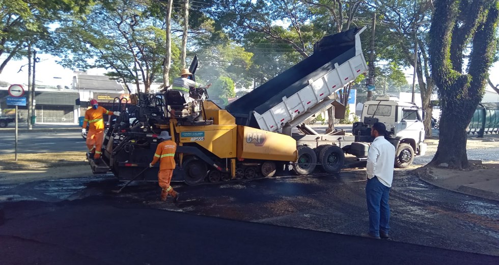Obras de recape de corredores viários avançam em São José
