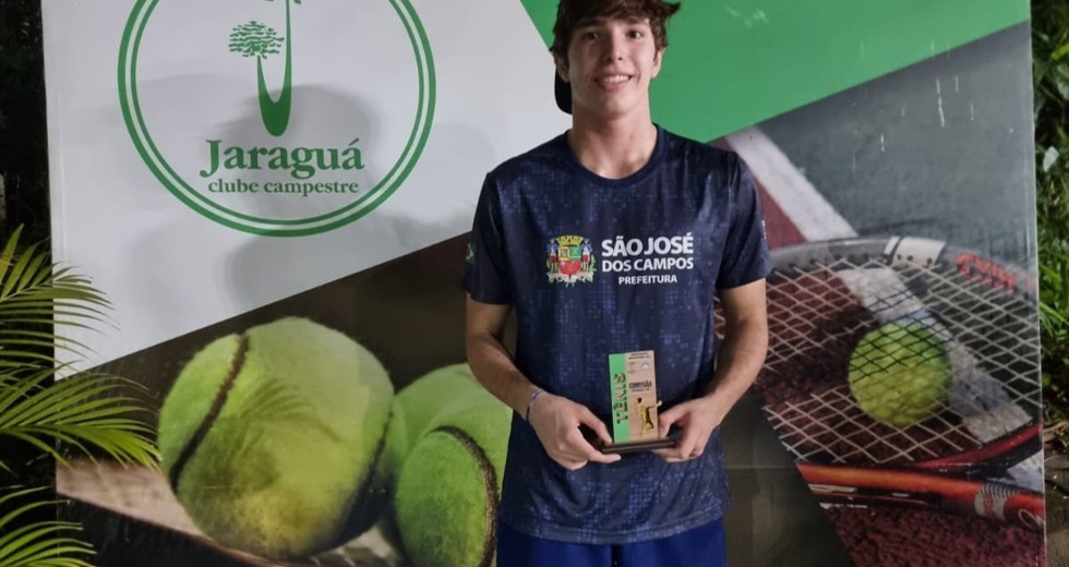 Apoiado pela LIF do Esporte, tenista sobrou na categoria 16M do Torneio Aberto do Jaraguá e parte para etapa nacional