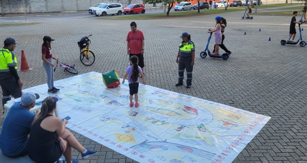 acao-no-jardim-aquarius-patinete.jpeg