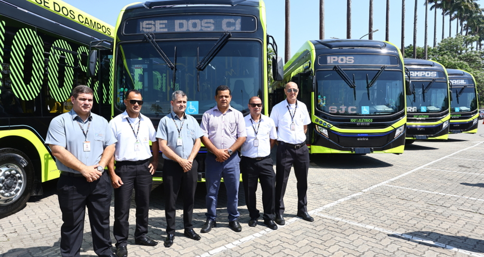 Novos Ônibus Elétricos. Foto: Claudio Vieira/PMSJC 01-10-2025 