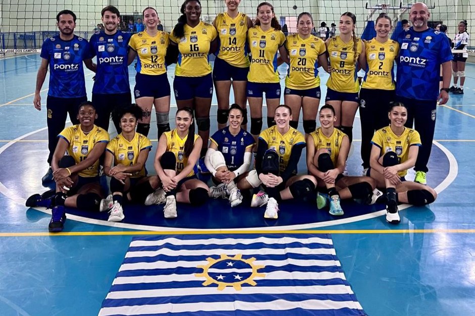 Foto: PMSJC Equipe de voleibol feminino de São José dos Campos.
