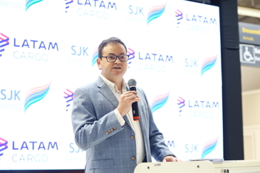 Chegada do avião da Latam Cargo - Nova rota cargueira SJK-Bruxelas. Foto: Claudio Vieira/PMSJC 02-10-2025