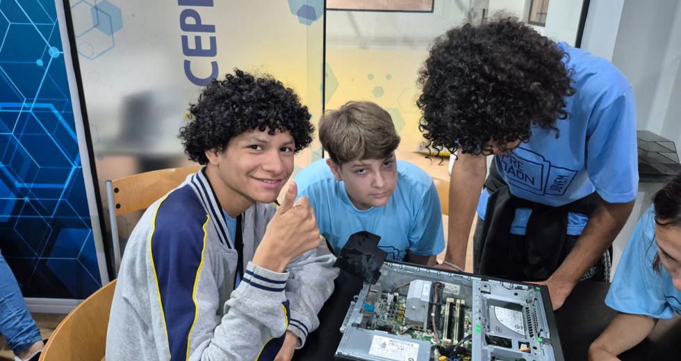 Jovens participaram da atividade no Parque de Inovação Tecnológica