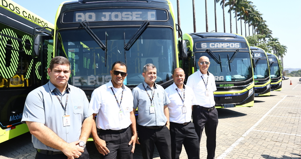 Novos Ônibus Elétricos. Foto: Claudio Vieira/PMSJC 01-10-2025