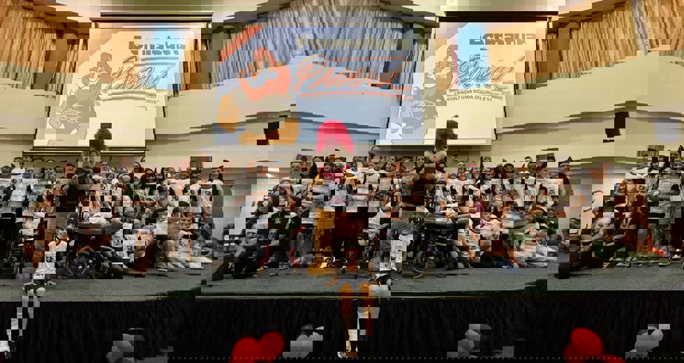 Formatura do Proerd reúne mais de 800 estudantes no PIT em momento de celebração