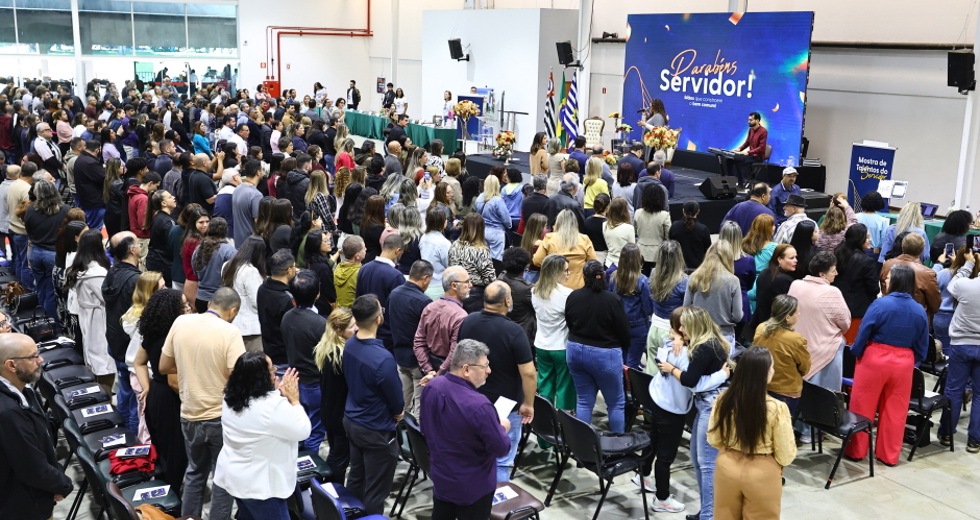 Cerimônia em comemoração ao Dia do Servidor Público. Foto: Claudio Vieira/PMSJC 22-10-2025