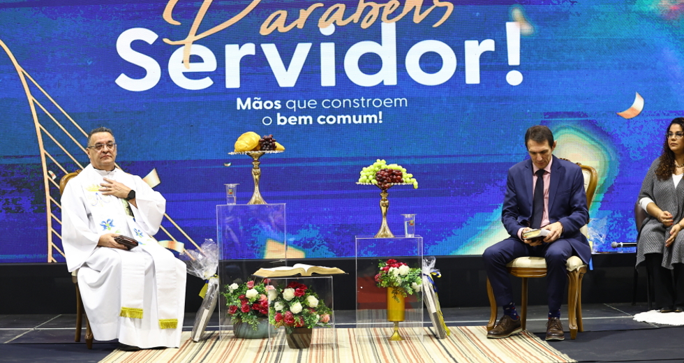 Cerimônia em comemoração ao Dia do Servidor Público. Foto: Claudio Vieira/PMSJC 22-10-2025