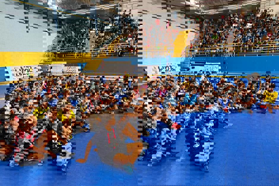 Foto: Divulgação seletiva-futsal-2.jpg