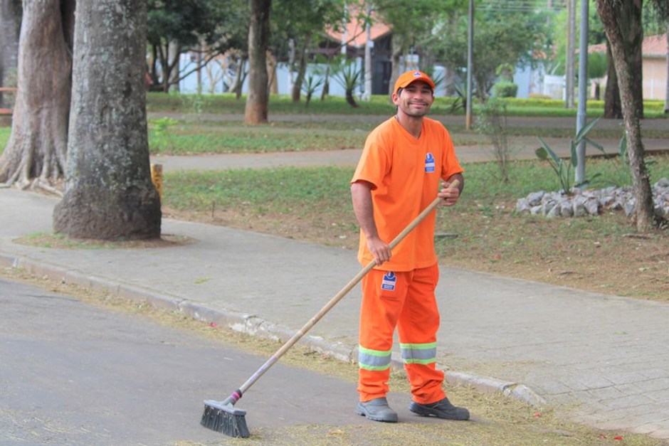 populacao-aprova-servicos-de-limpeza-de.jpg