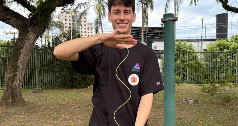 Dentista e atleta de elite, Danny Borges concilia consultório, treinos na cidade e o topo do ioiô nacional.