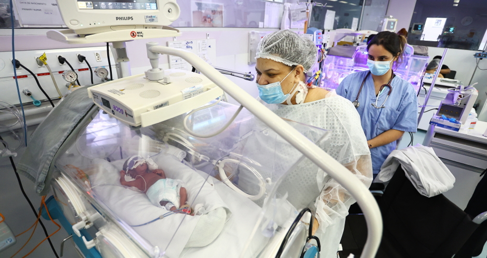 Uti Neonatal do Hospital Municipal. Foto: Claudio Vieira/PMSJC 17-09-2025