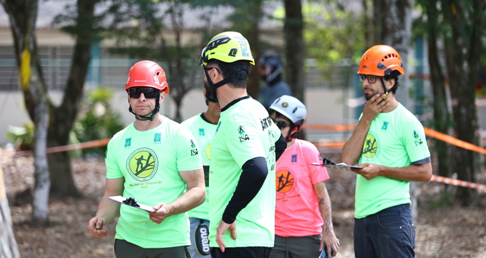 Campeonato brasileiro de escalada de árvores dentro da programação do CBAU 2025. Foto: Claudio Vieira/PMSJC 19-09-2025 