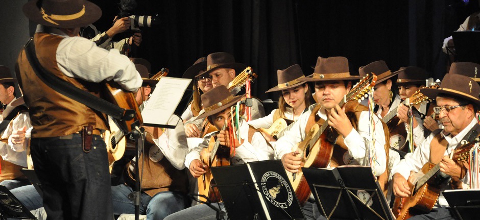 ORQUESTRA PAULISTANA VIOLA CAIPIRA