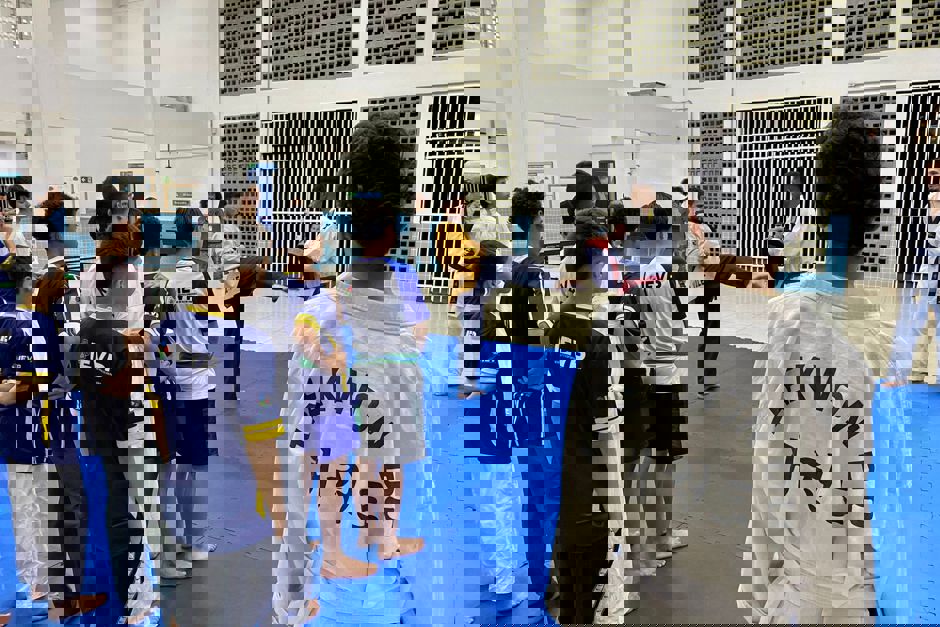escola-ativa-taekwondo-6.jpeg