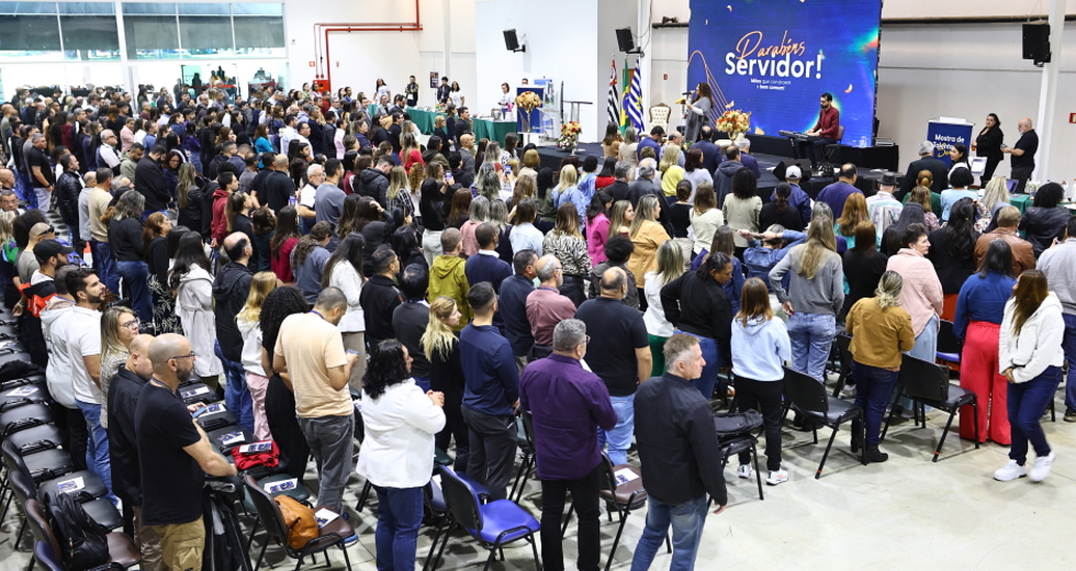 Cerimônia em comemoração ao Dia do Servidor Público. Foto: Claudio Vieira/PMSJC 22-10-2025