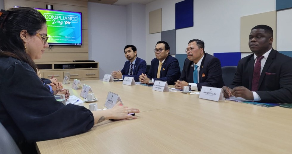 Representantes da Malasia