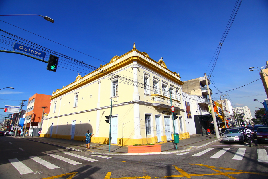 Foto: Divulgação foto-09-biblioteca-fachada.jpg